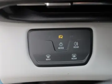 Ford Explorer Standard Range