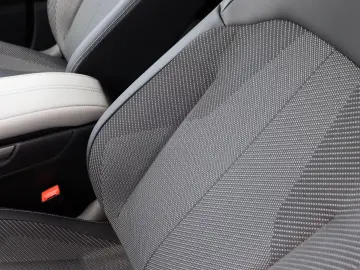 Ford Explorer Standard Range