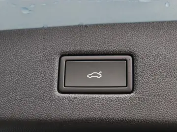 Ford Explorer Standard Range
