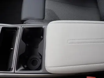 Ford Explorer Standard Range