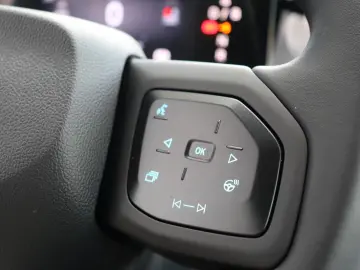 Ford Explorer Standard Range