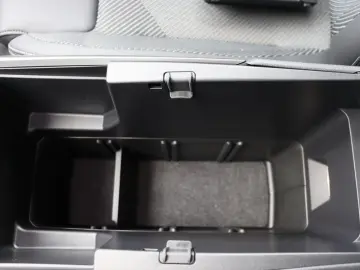 Ford Explorer Standard Range