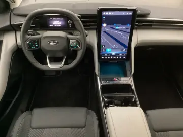 FORD Explorer AWD 79kWh Auto. 360-KAMERA ACC HEAD-UP