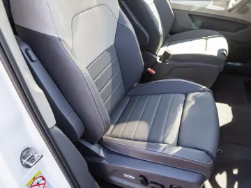 VW T7 Multivan 2.0TDI Style LR DSG Navi LED Standh