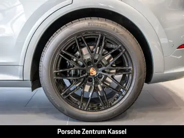 Porsche Cayenne E-Hybrid Coupe Black Edition