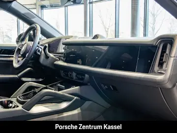 Porsche Cayenne E-Hybrid Coupe Black Edition