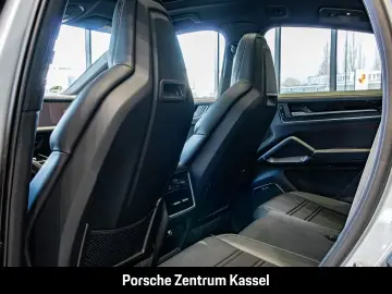 Porsche Cayenne E-Hybrid Coupe Black Edition