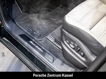 Porsche Cayenne Black Edition