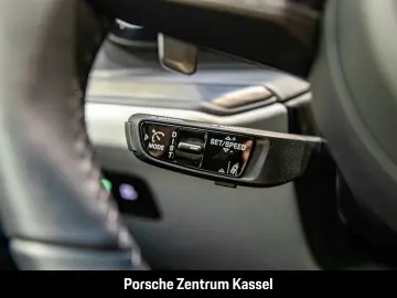 Porsche Cayenne Black Edition