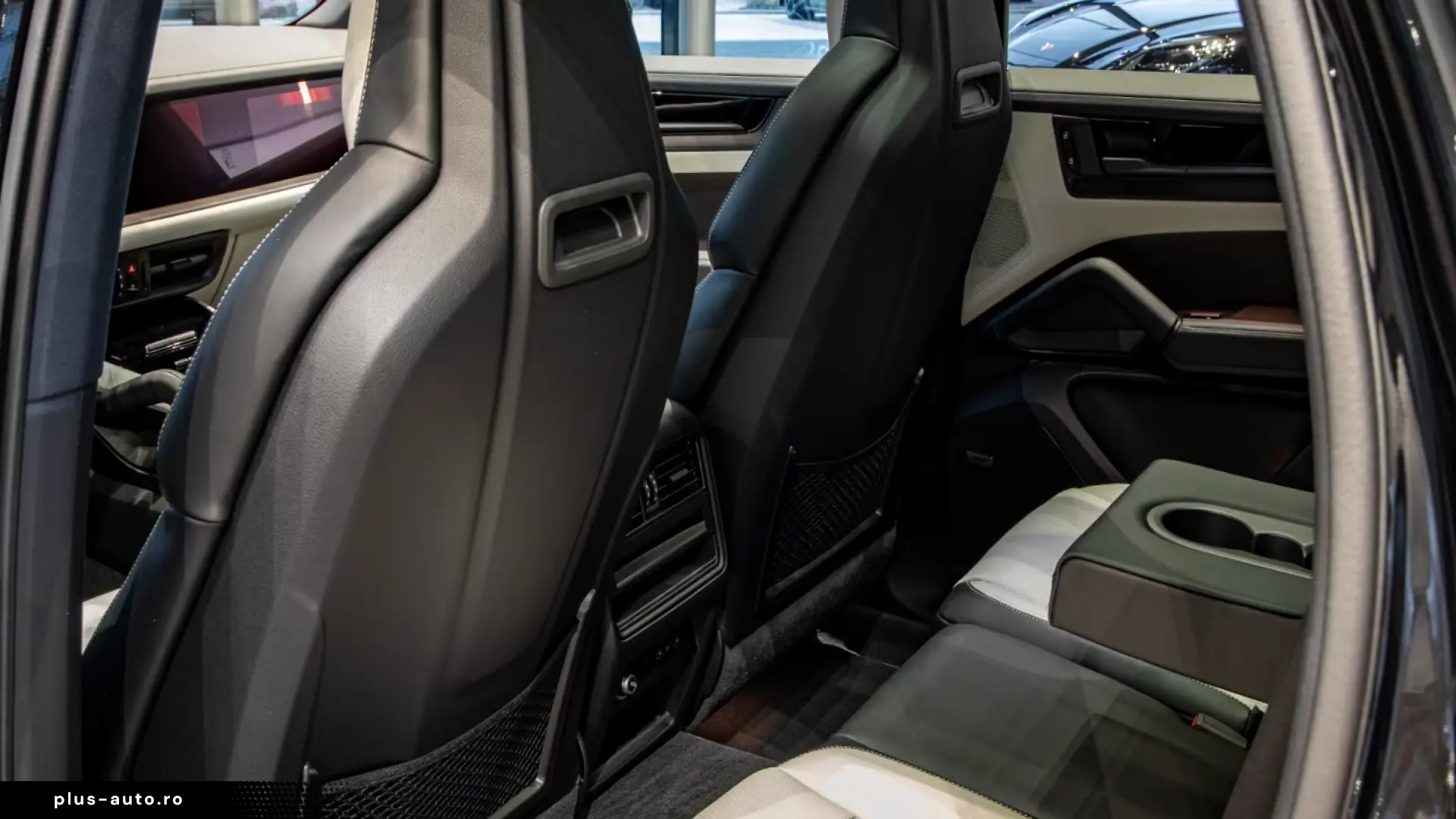 Porsche Cayenne Black Edition