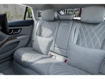 MERCEDES-BENZ EQS 580 4M Edition1 AMG Hyper Sitzklim…