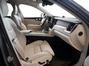 Volvo XC60 Recharge T8 AWD Ultimate Dark AKTIVSITZE