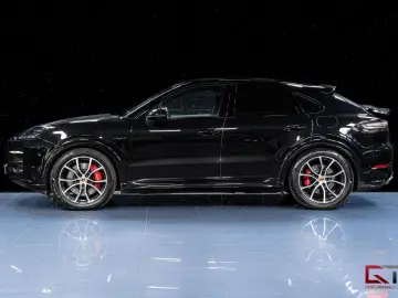 PORSCHE Cayenne S E-Hyb Coupé FACELIFT SpDesign 18way