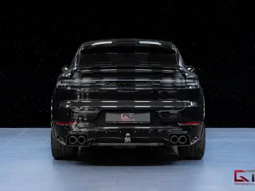 PORSCHE Cayenne S E-Hyb Coupé FACELIFT SpDesign 18way