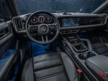 PORSCHE Cayenne S E-Hyb Coupé FACELIFT SpDesign 18way