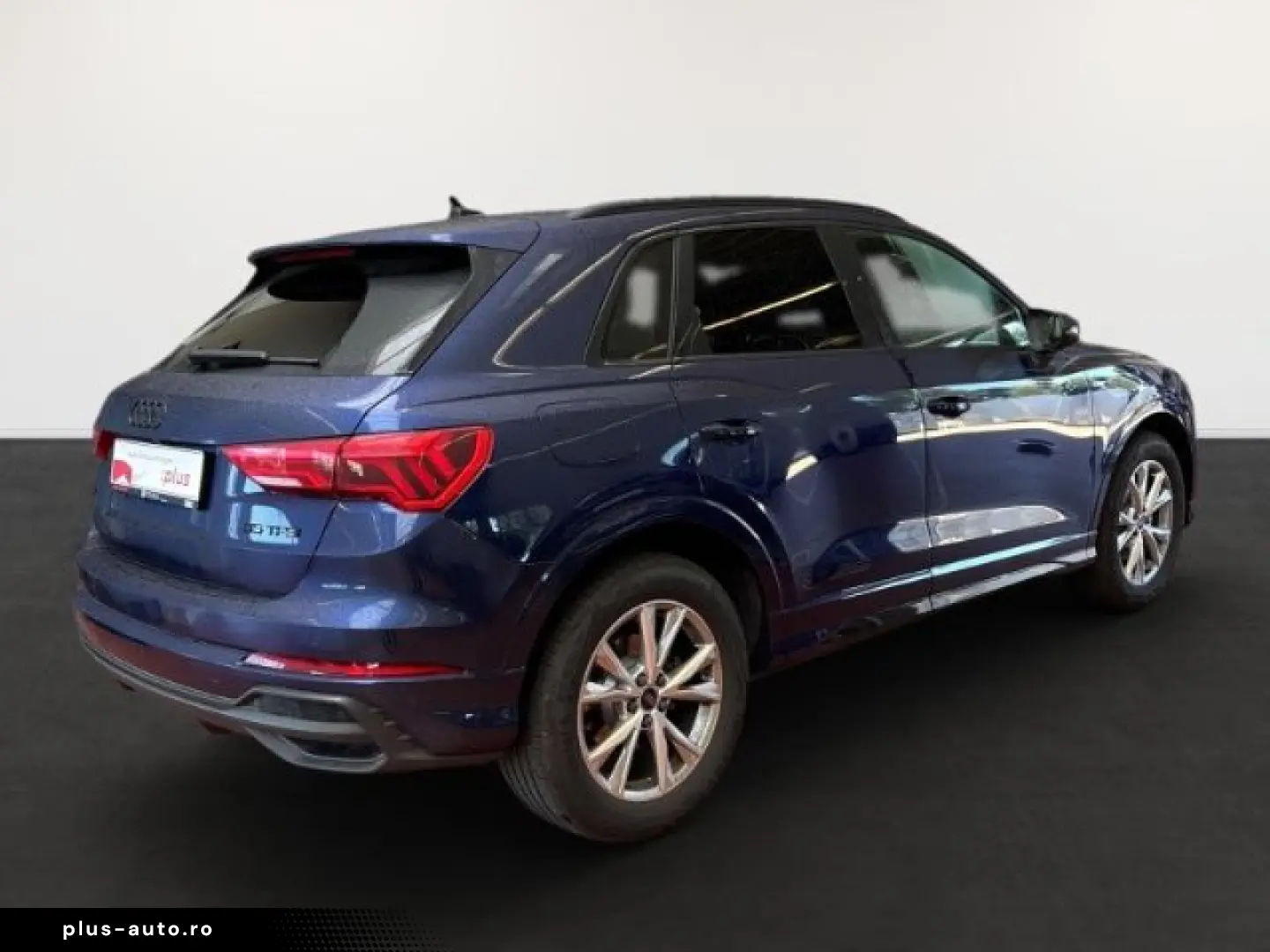 AUDI Q3 35 TFSI S line S-tronic Pano SONOS VirtualCoc