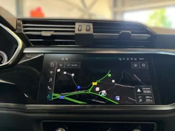 AUDI Q3 35 TFSI S line S-tronic Pano SONOS VirtualCoc