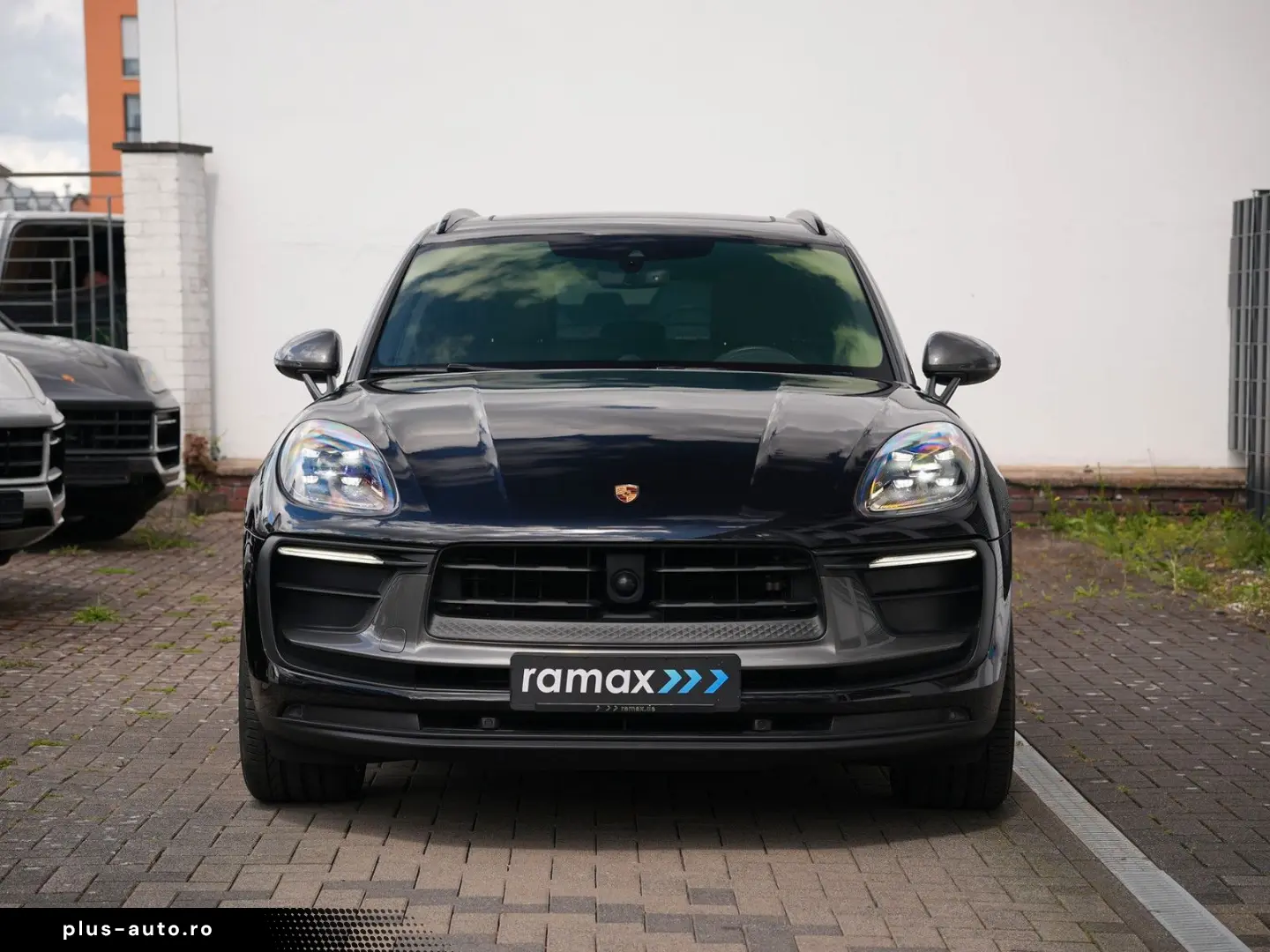 PORSCHE Macan T ACC-LUFTF.-PANO-SPORTABGAS.-21TURBO-VOLL