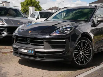 PORSCHE Macan T ACC-LUFTF.-PANO-SPORTABGAS.-21TURBO-VOLL