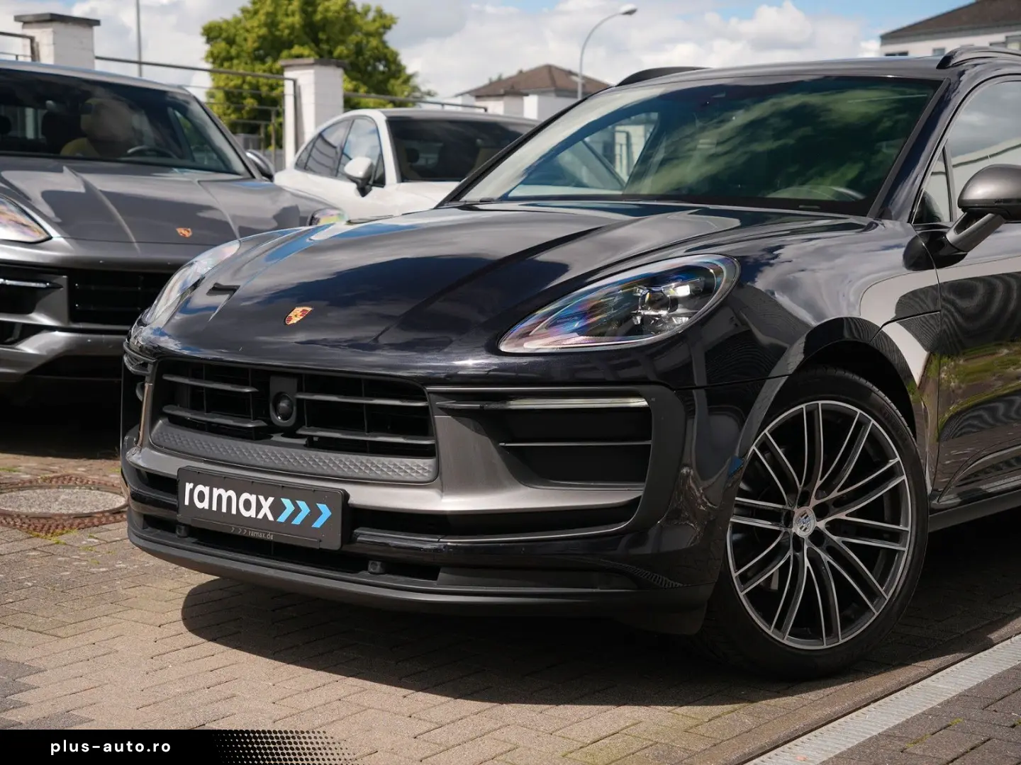 PORSCHE Macan T ACC-LUFTF.-PANO-SPORTABGAS.-21TURBO-VOLL