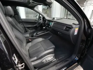 PORSCHE Macan T ACC-LUFTF.-PANO-SPORTABGAS.-21TURBO-VOLL
