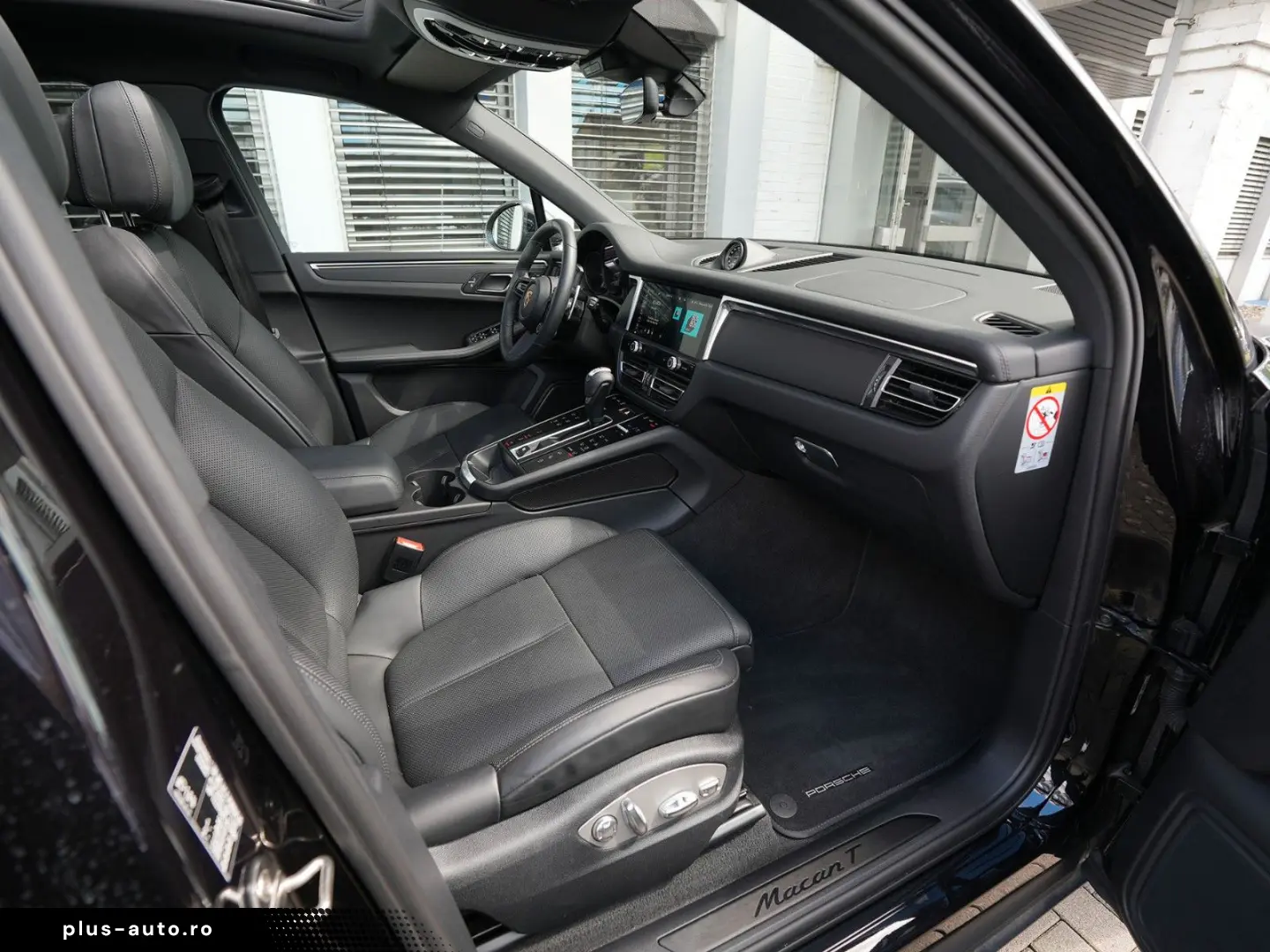 PORSCHE Macan T ACC-LUFTF.-PANO-SPORTABGAS.-21TURBO-VOLL
