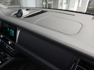 PORSCHE Macan T ACC-LUFTF.-PANO-SPORTABGAS.-21TURBO-VOLL