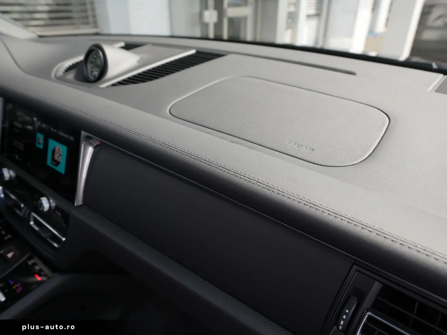 PORSCHE Macan T ACC-LUFTF.-PANO-SPORTABGAS.-21TURBO-VOLL
