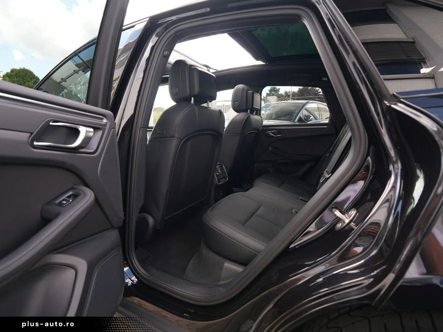 PORSCHE Macan T ACC-LUFTF.-PANO-SPORTABGAS.-21TURBO-VOLL