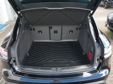 PORSCHE Macan T ACC-LUFTF.-PANO-SPORTABGAS.-21TURBO-VOLL
