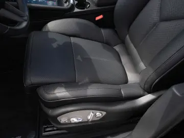 PORSCHE Macan T ACC-LUFTF.-PANO-SPORTABGAS.-21TURBO-VOLL
