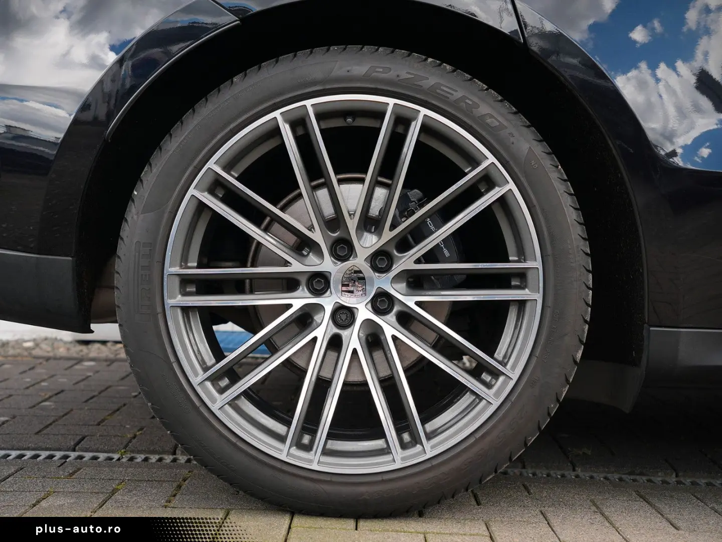 PORSCHE Macan T ACC-LUFTF.-PANO-SPORTABGAS.-21TURBO-VOLL