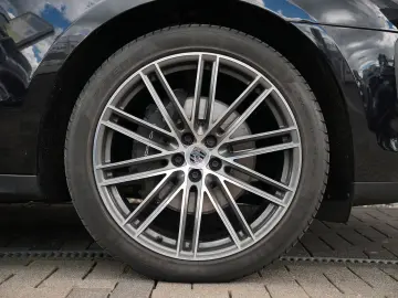 PORSCHE Macan T ACC-LUFTF.-PANO-SPORTABGAS.-21TURBO-VOLL