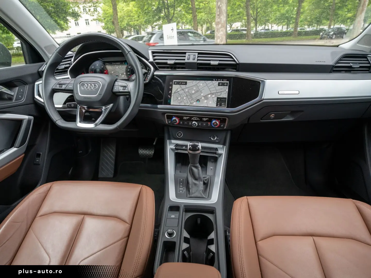 AUDI Q3 advanced 35TDI NAVI LED AHK ACC PDC SHZ LEDER