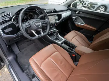 AUDI Q3 advanced 35TDI NAVI LED AHK ACC PDC SHZ LEDER