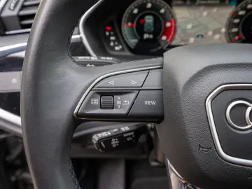 AUDI Q3 advanced 35TDI NAVI LED AHK ACC PDC SHZ LEDER