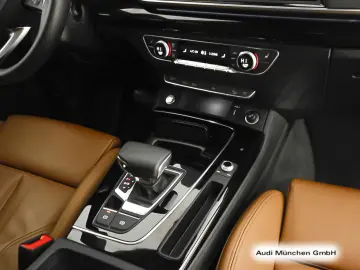 AUDI Q5 40 TDI qu. S tronic S line Pano AHK Matrix Lu