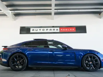 PORSCHE Panamera 4 MY25 LUFT PANO ACC 14W BOSE 360  21z