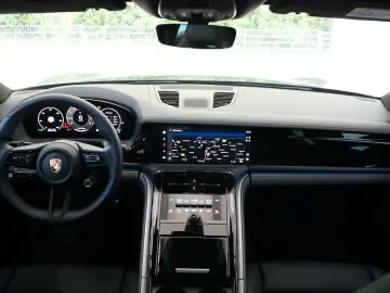 PORSCHE Panamera 4 MY25 LUFT PANO ACC 14W BOSE 360  21z