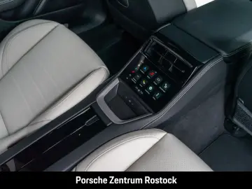 PORSCHE Panamera 4 InnoDrive Soft-Close nur 3.950 km 21z