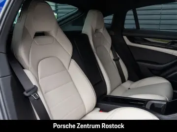 PORSCHE Panamera 4 InnoDrive Soft-Close nur 3.950 km 21z