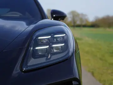 PORSCHE Panamera GTS