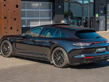 PORSCHE Panamera Sport Turismo 4 E-Hybrid Platinum Editi