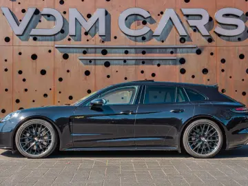 PORSCHE Panamera Sport Turismo 4 E-Hybrid Platinum Editi