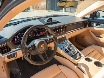 PORSCHE Panamera Sport Turismo 4 E-Hybrid Platinum Editi