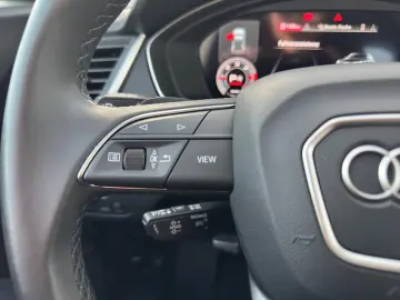 AUDI Q5 S-LINE 2.0 40 TDI QUATTRO ST.HZG MATRIX PANO
