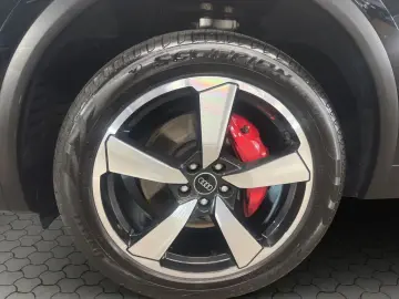 AUDI Q5 50 TFSI e quattro Pano Navi Kamera
