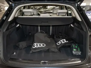 AUDI Q5 50 TFSI e quattro Pano LED Navigation