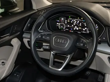 AUDI Q5 50 TFSI e quattro Pano LED Navigation