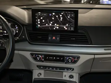 AUDI Q5 50 TFSI e quattro Pano LED Navigation